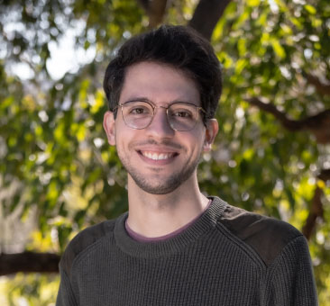 Headshot of Henrique Salles